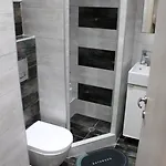 Spacious, Near The Sea Apartment